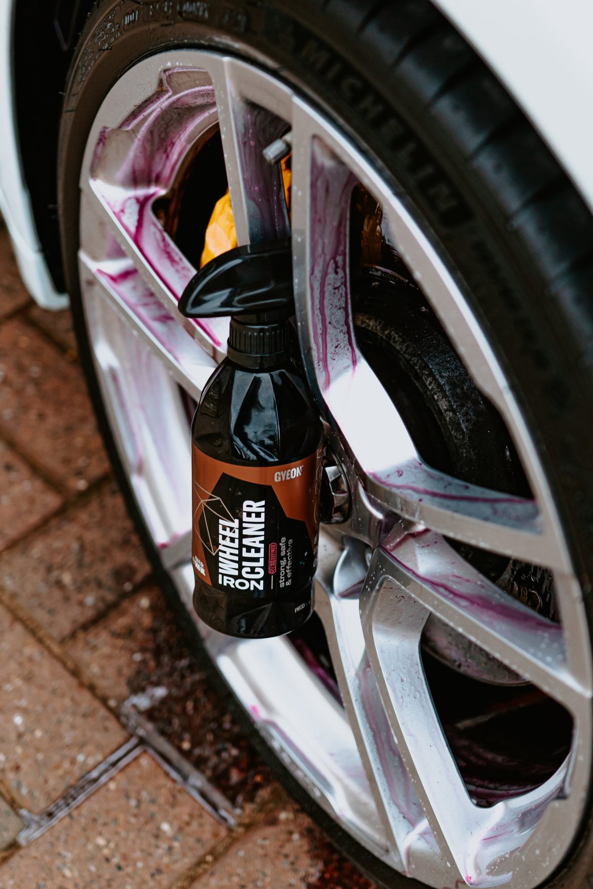 Gyeon Q2M Iron WheelCleaner REDEFINED - 03